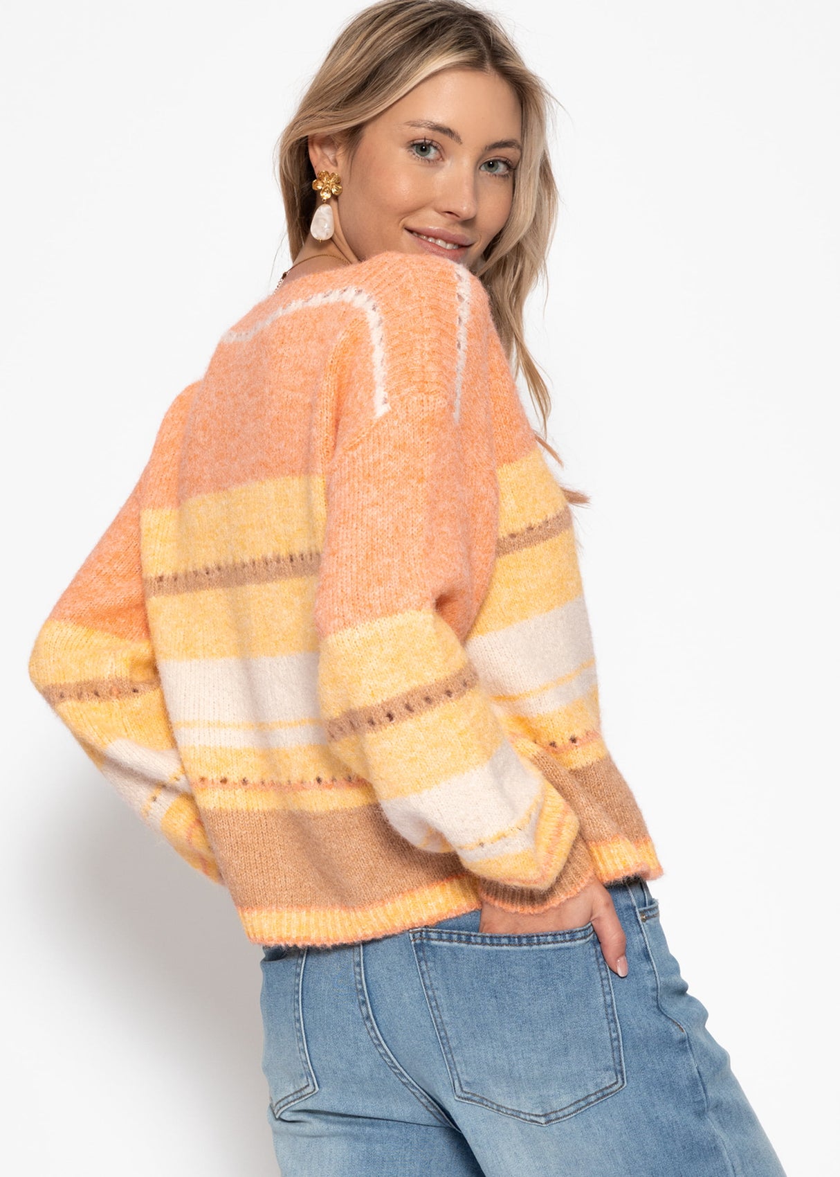 Gestreifter Pullover mit Loch-Strickmuster - gelb