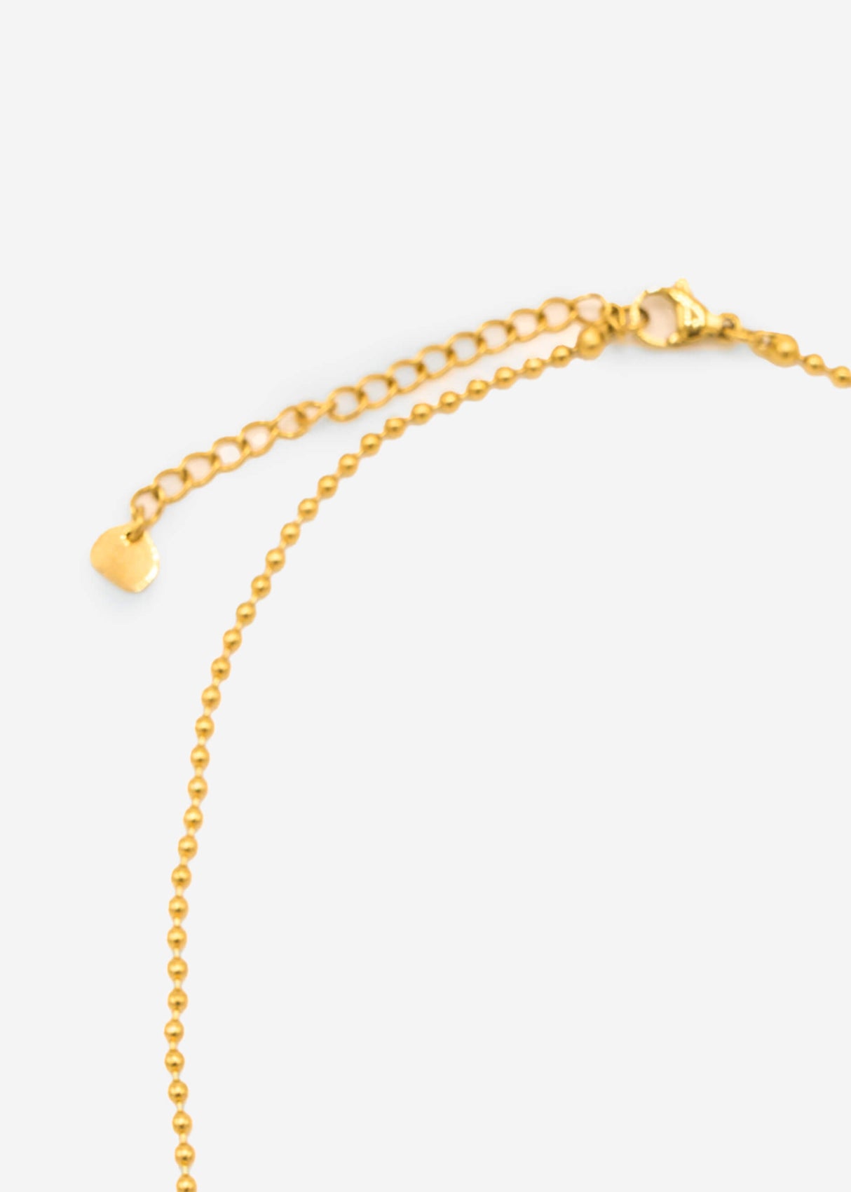 Necklace with heart pendant - gold