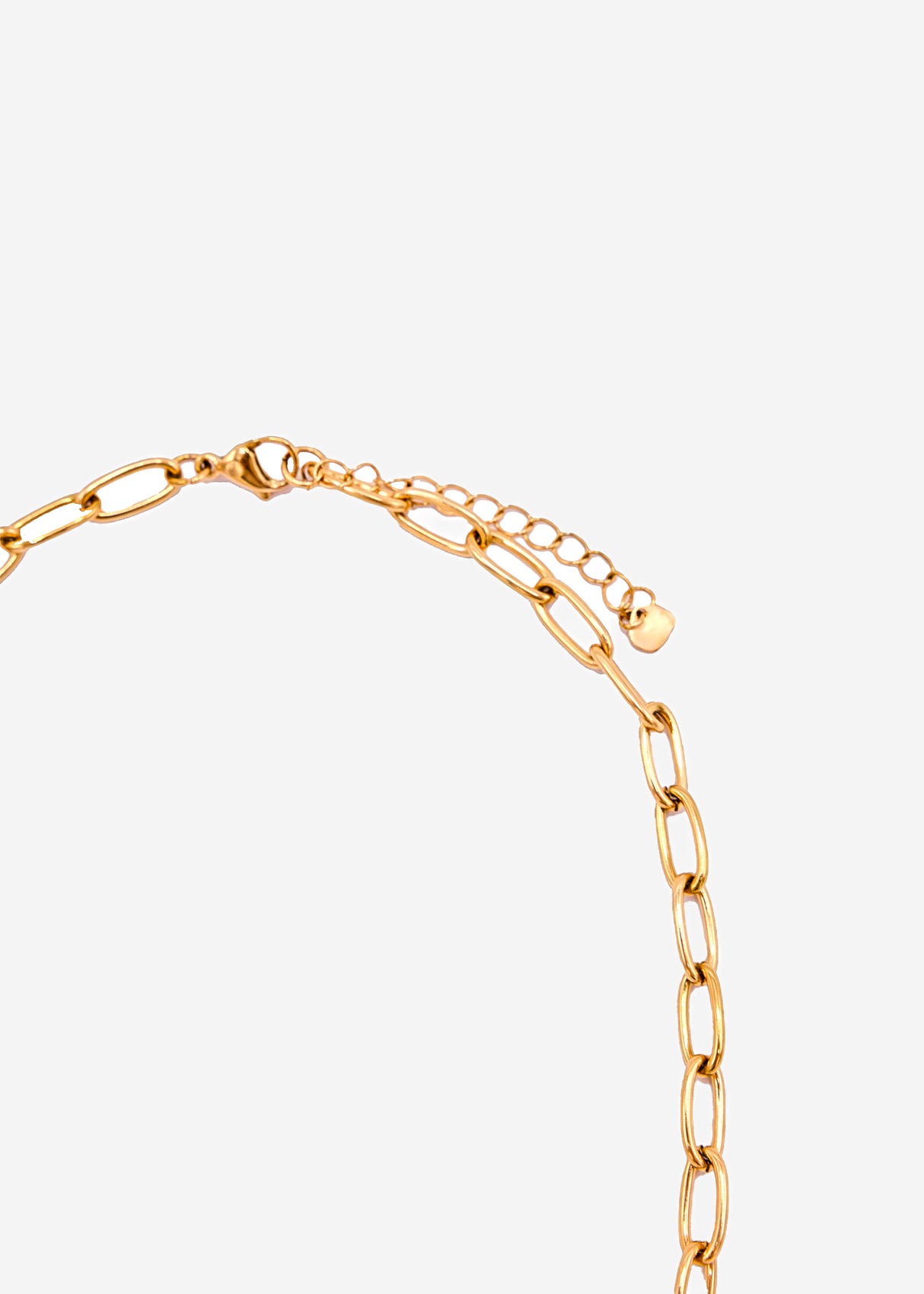 Necklace with maritime charms - gold