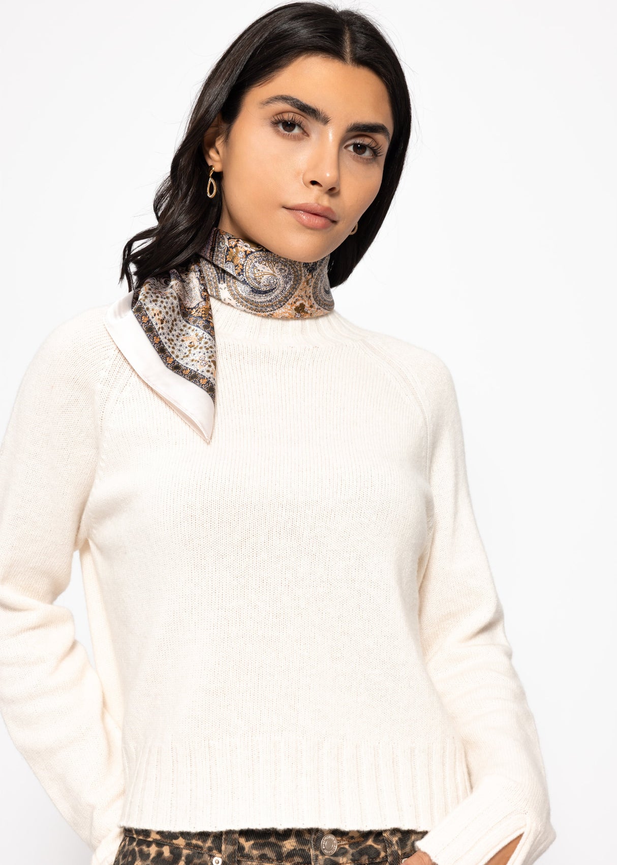 Paisley print scarf - beige