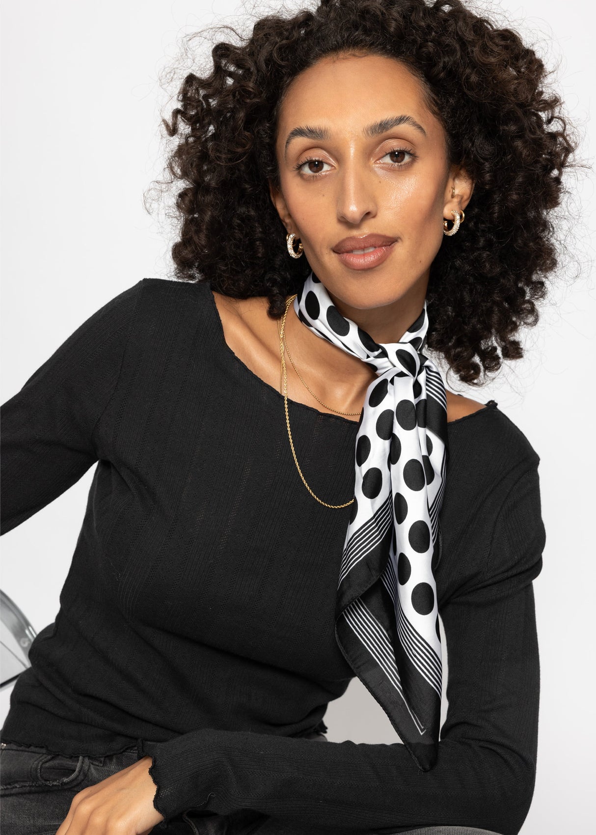 Halstuch mit Polka Dots - weiß