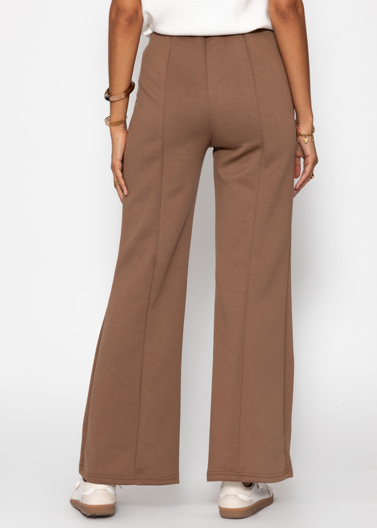 Highwaist Hose mit geradem Bein und Ziernaht - braun