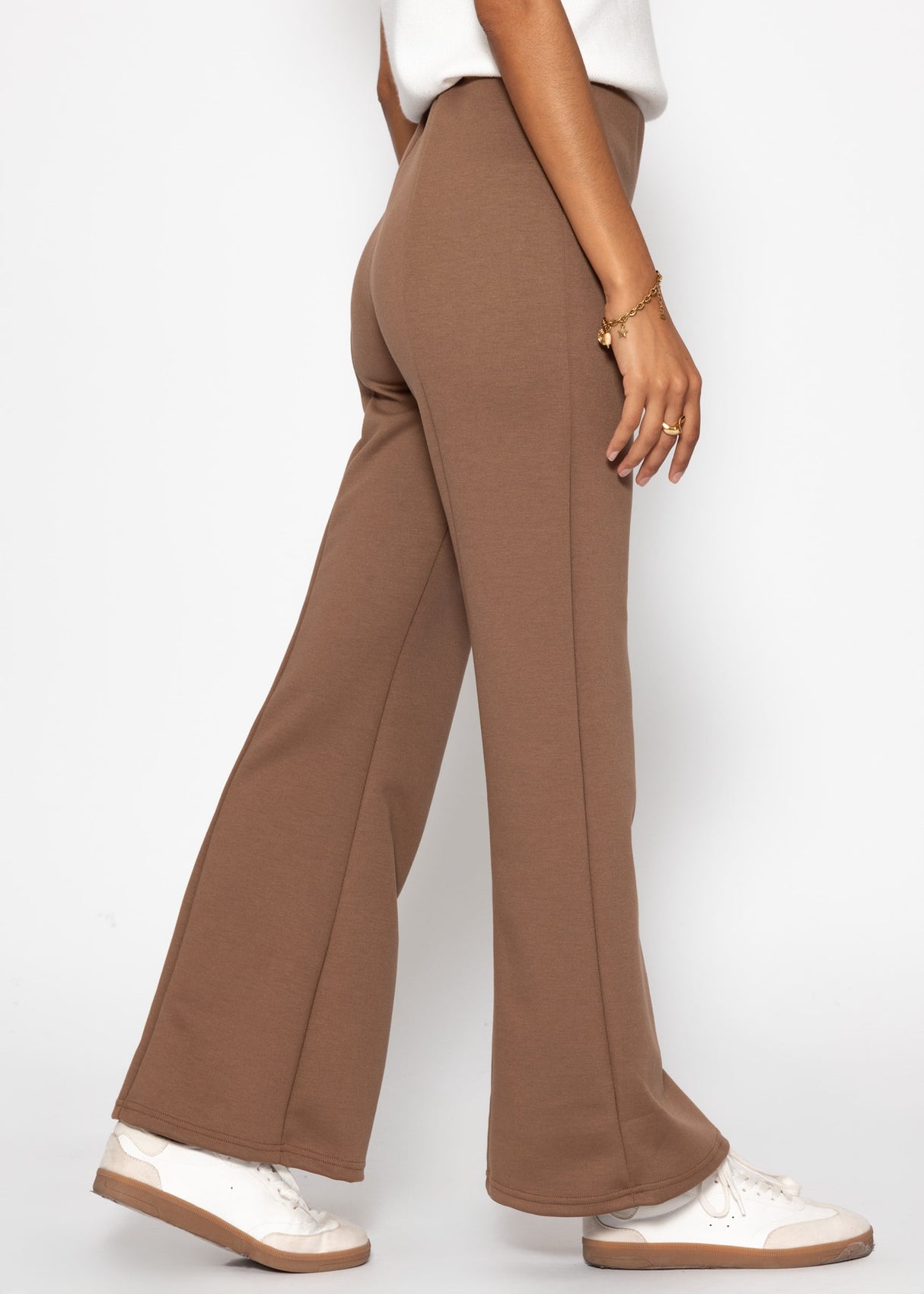 Highwaist Hose mit geradem Bein und Ziernaht - braun