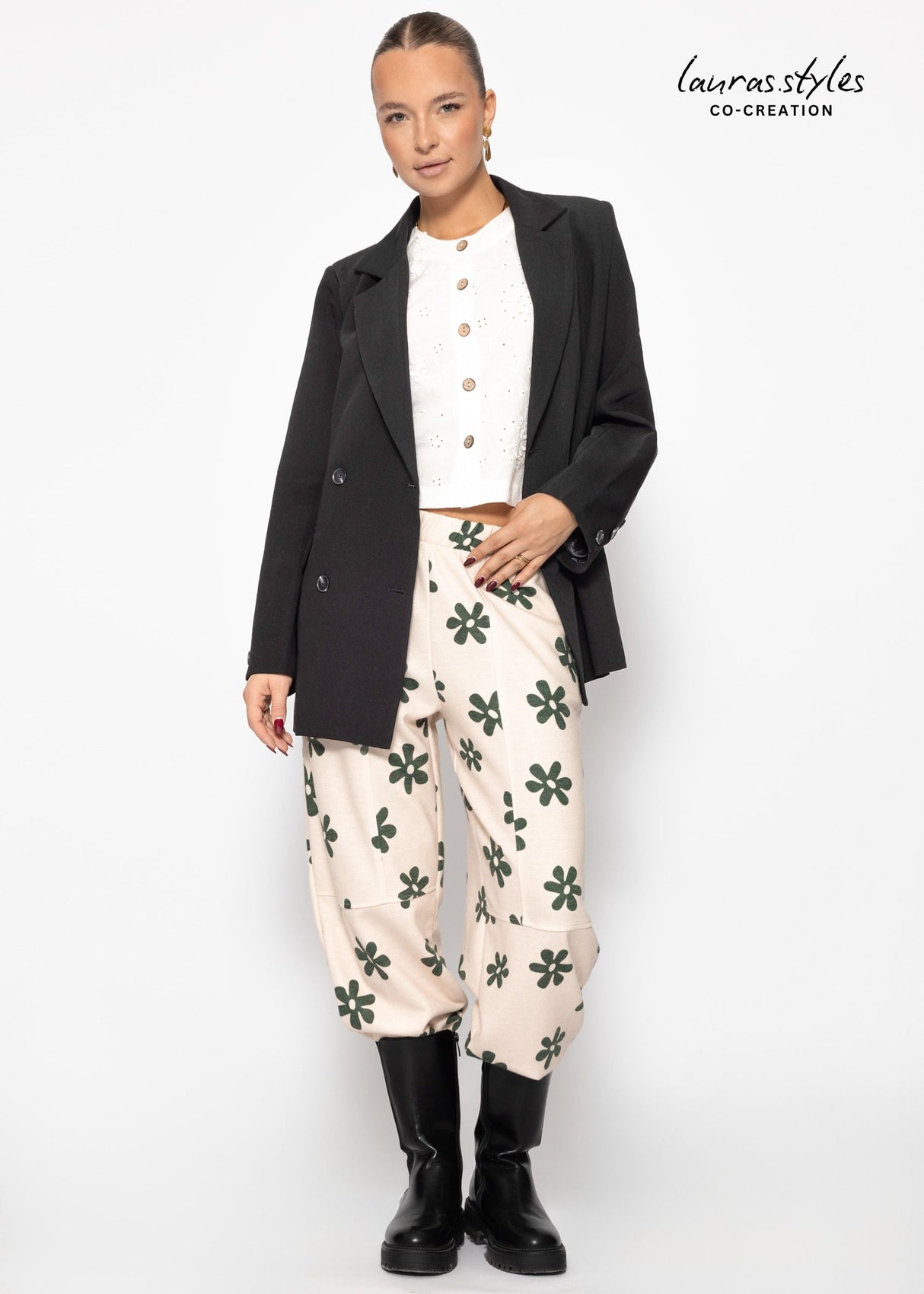 Pants with floral print - Off-white