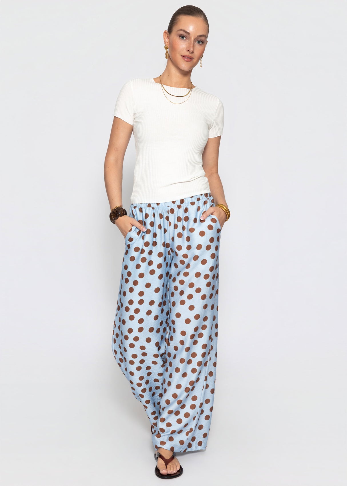 Hose mit Polka-Dots - hellblau