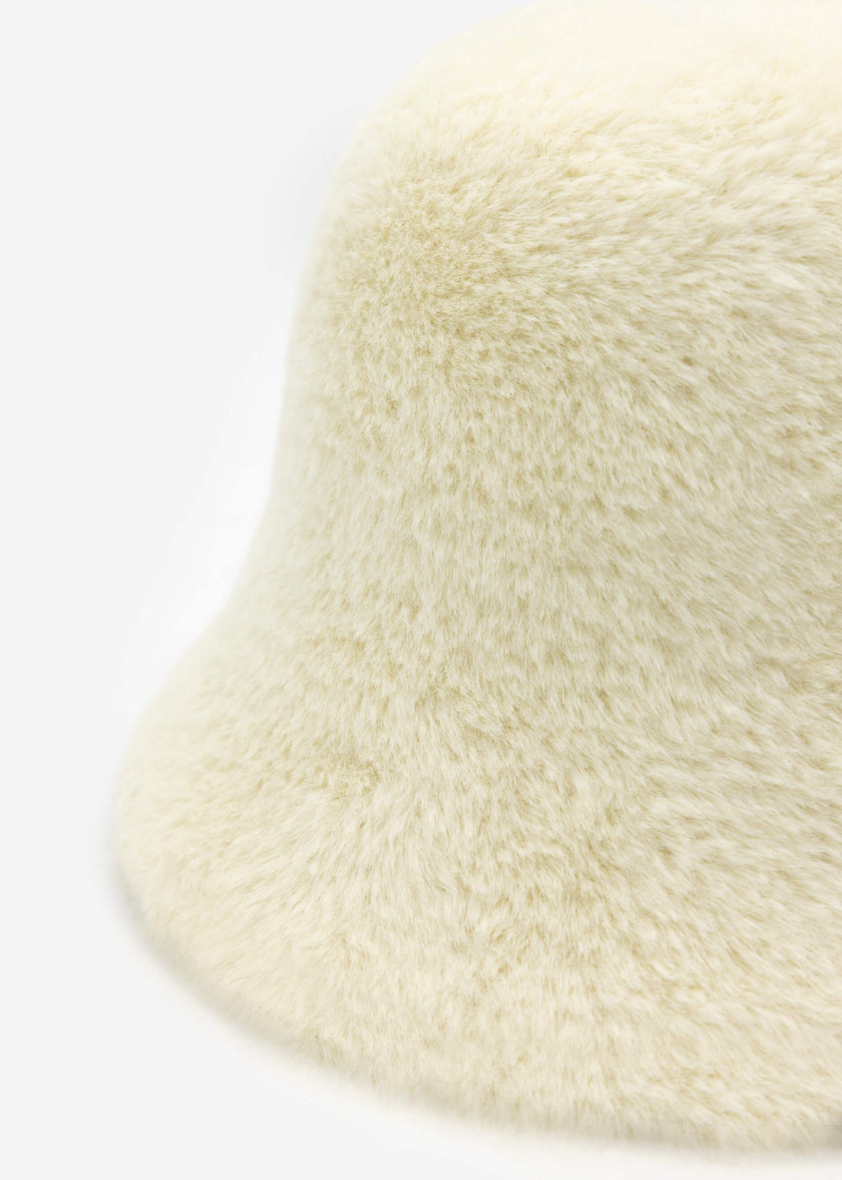 Faux fur hat - off-white