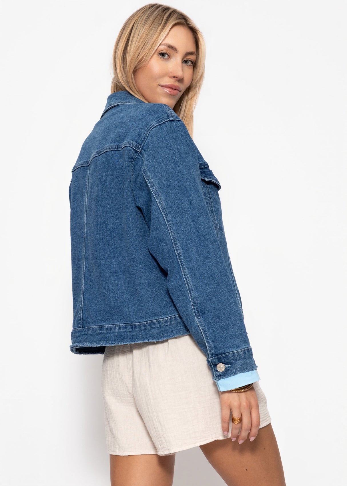 Lockere Jeansjacke - blau