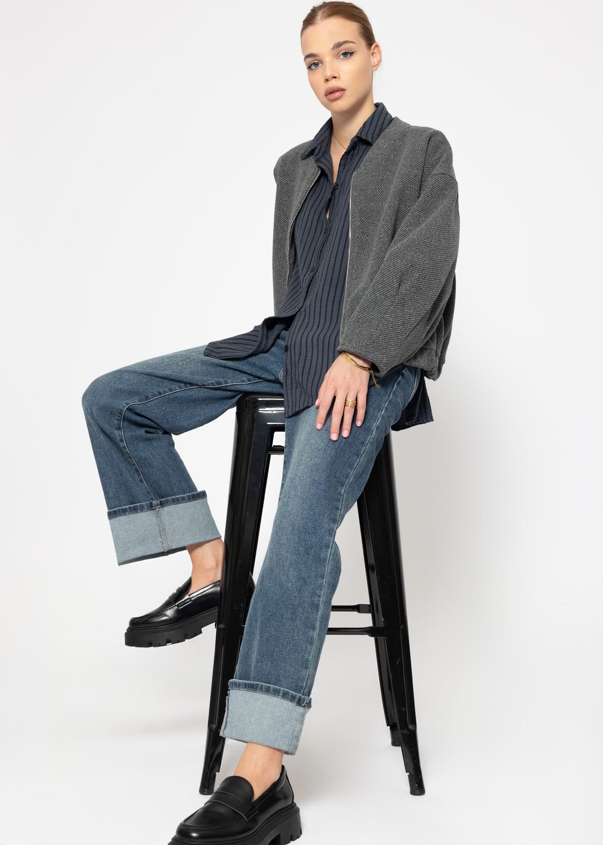 Classic-cut blouse in muslin with stripes - anthracite