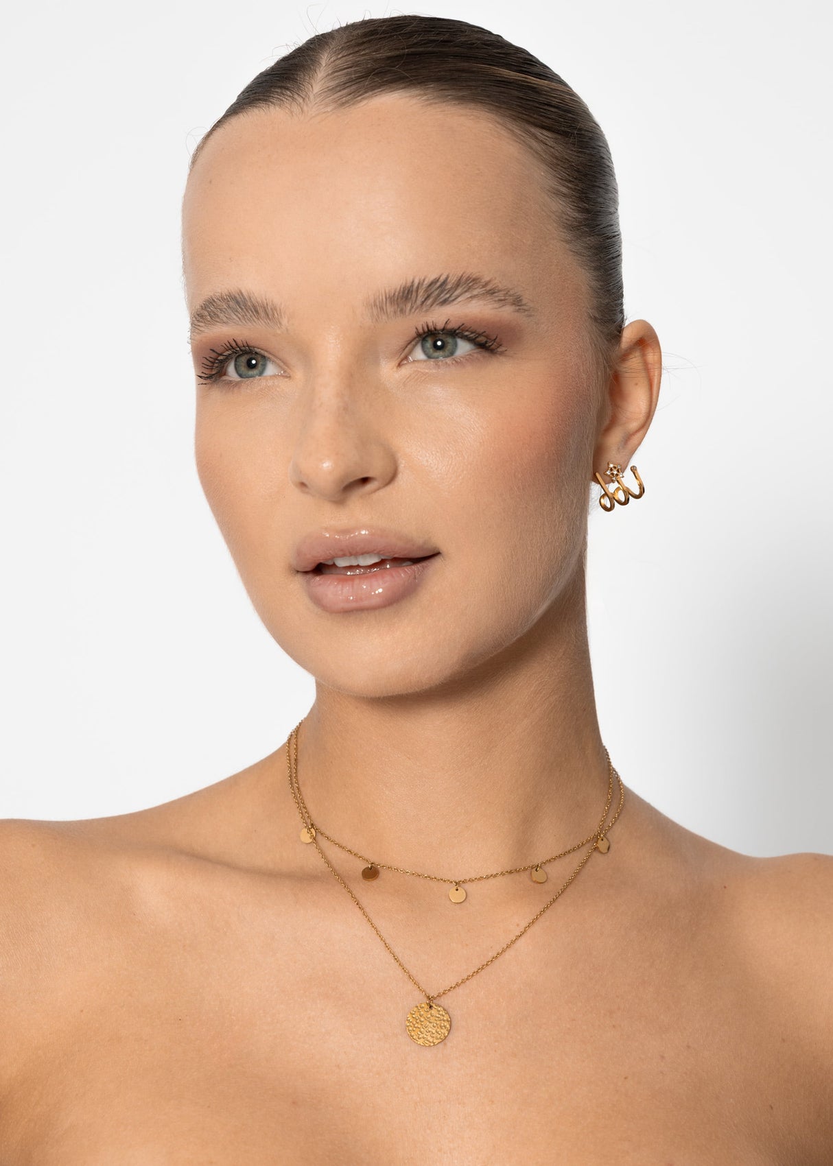 Combined necklace with pendant and delicate plates, gold