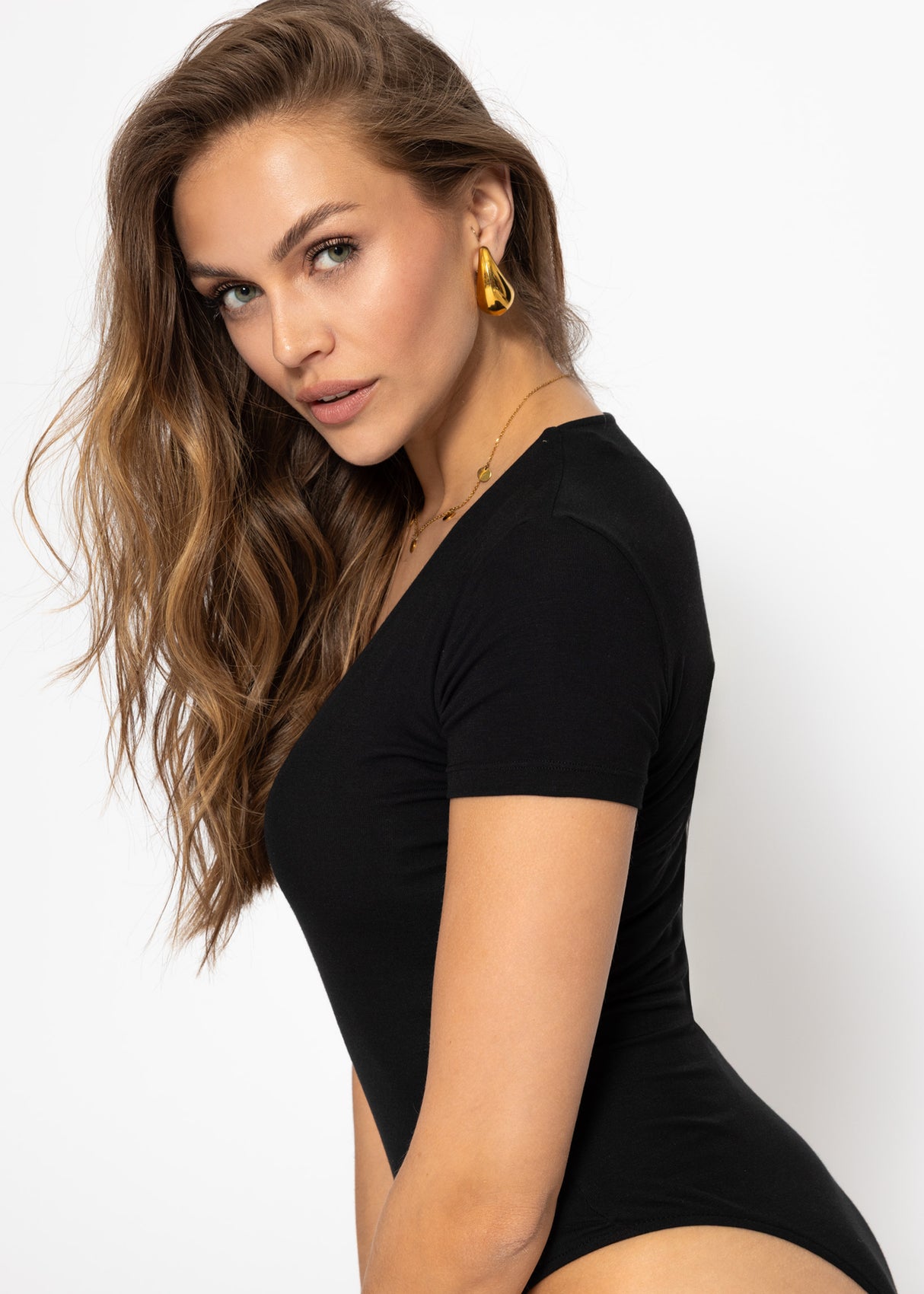 Kurzarm Body mit V-Ausschnitt - schwarz