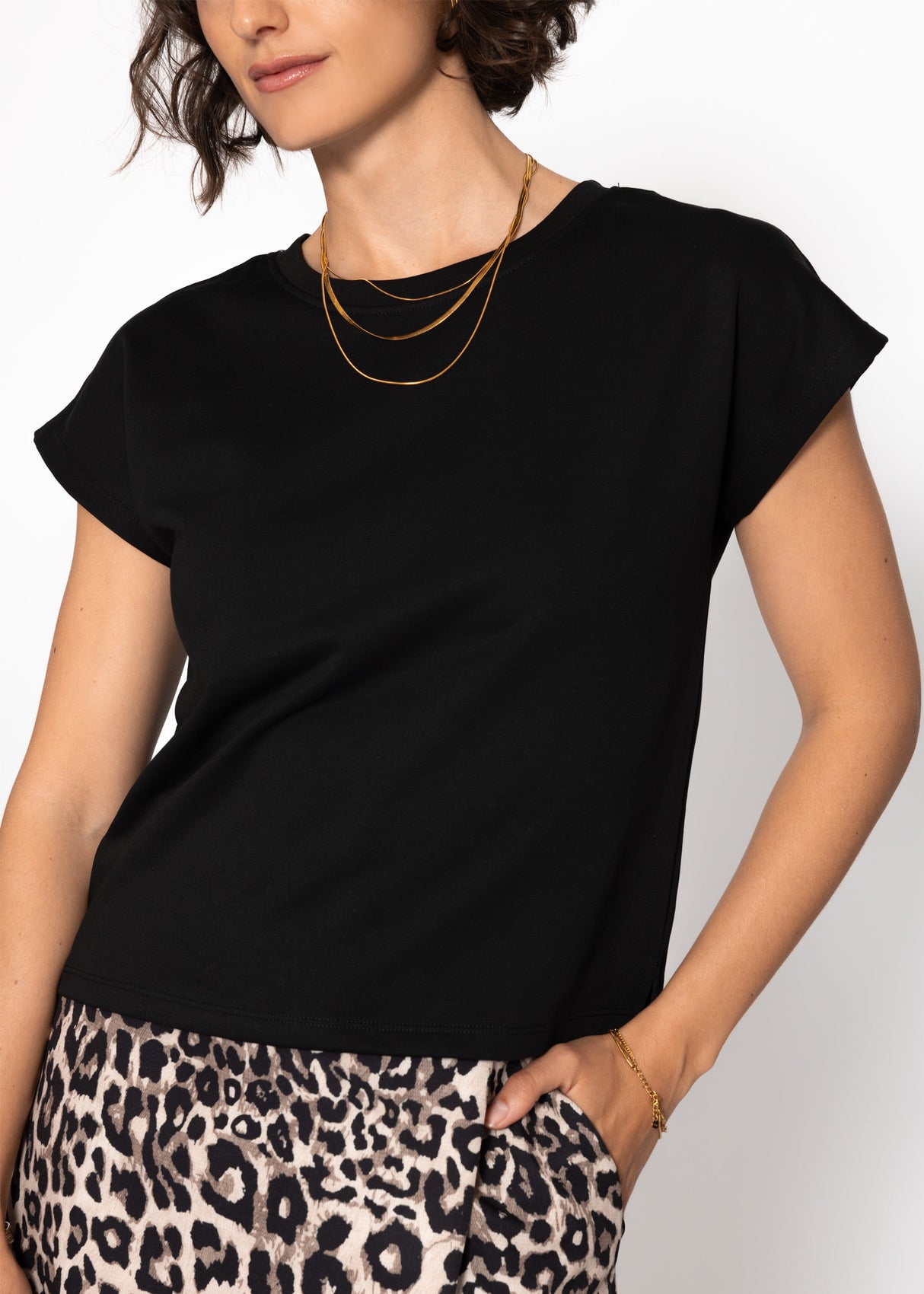 Sweatshirt with back detail - black