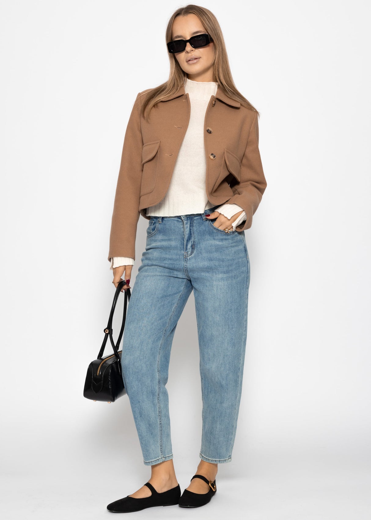 Short jacket with patch pockets - camel