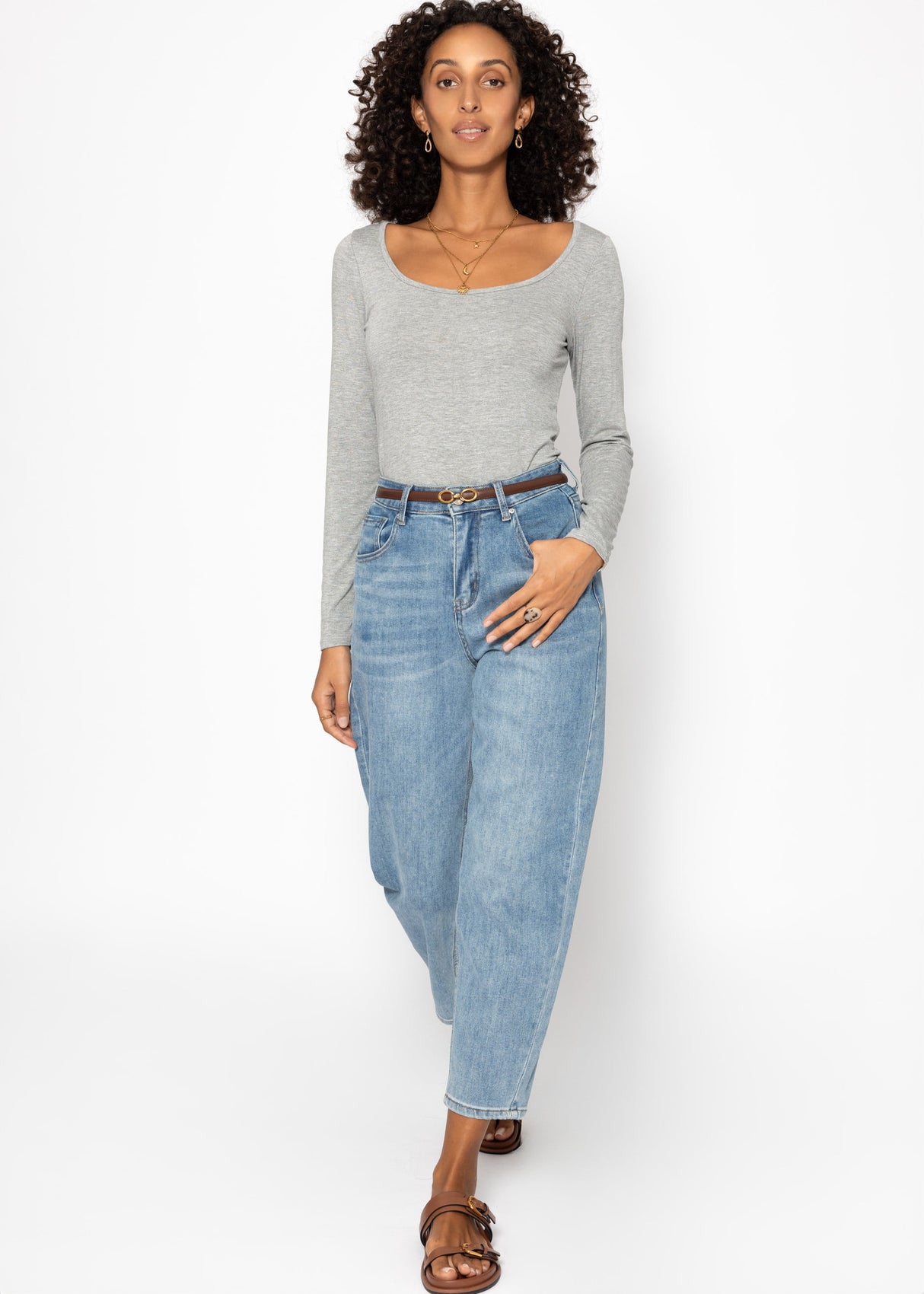 Langarmshirt mit Ausschnitt - grau