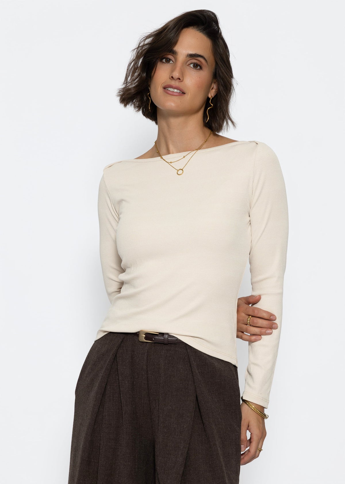 Langarmshirt mit U-Boot Ausschnitt - beige