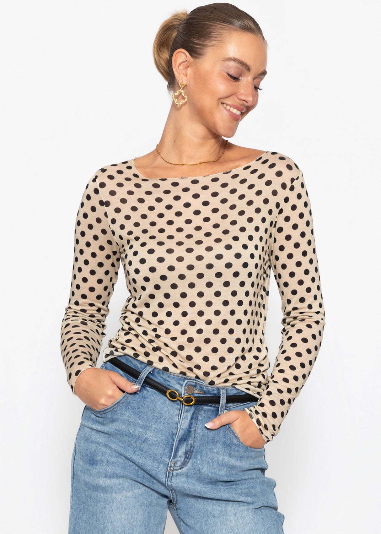Leicht transparentes Langarmshirt mit Kaschmiranteil und Punkten - beige-schwarz