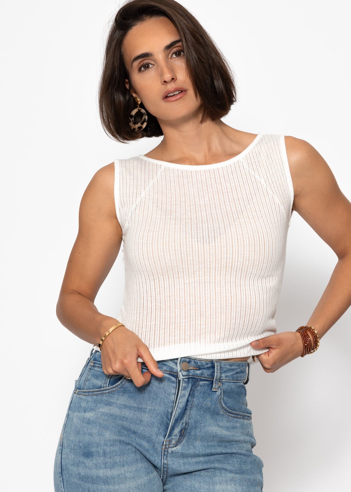 Slightly transparent top with ribbed structure - off-white
