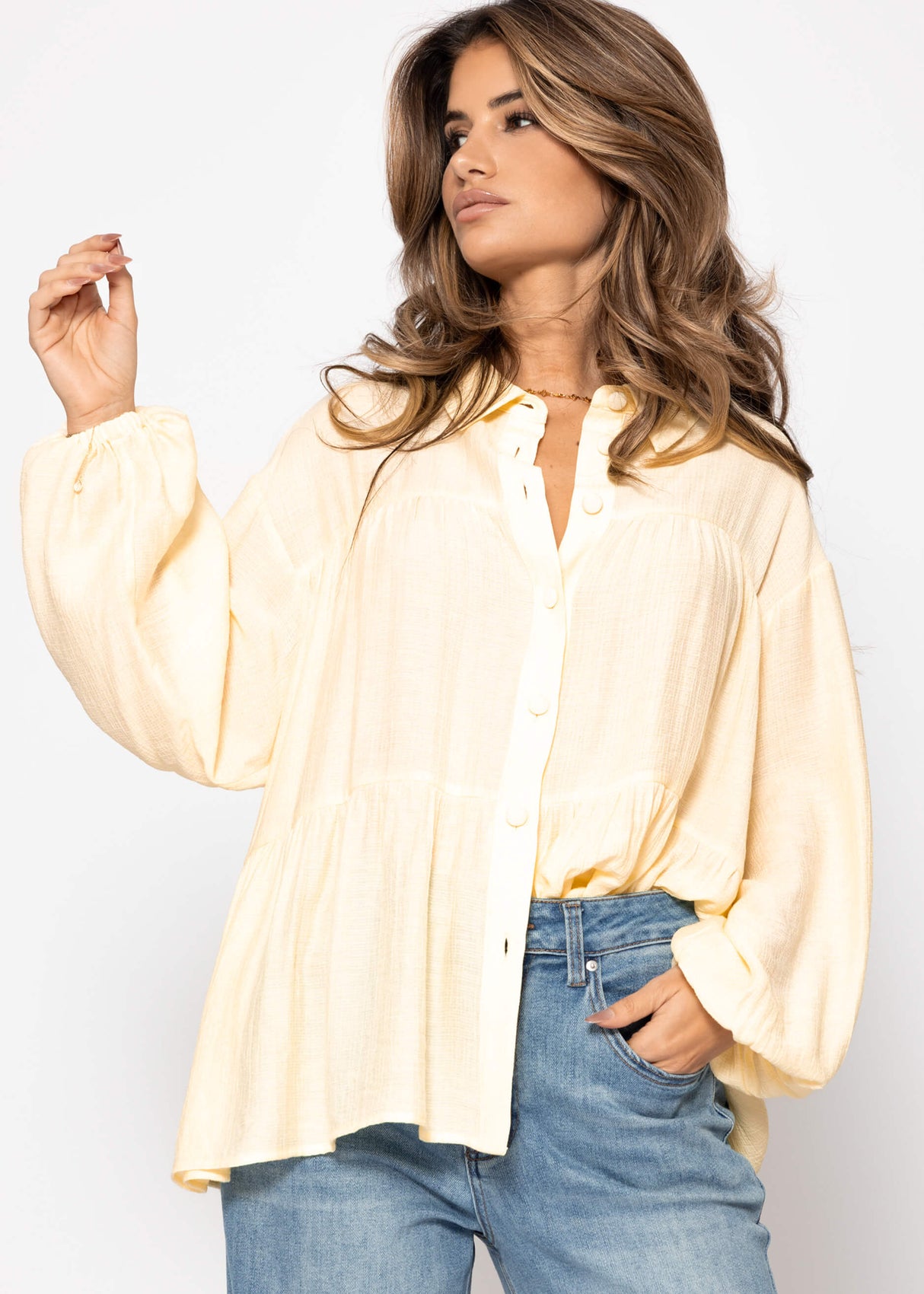 Leichte Bluse mit Volants - buttergelb