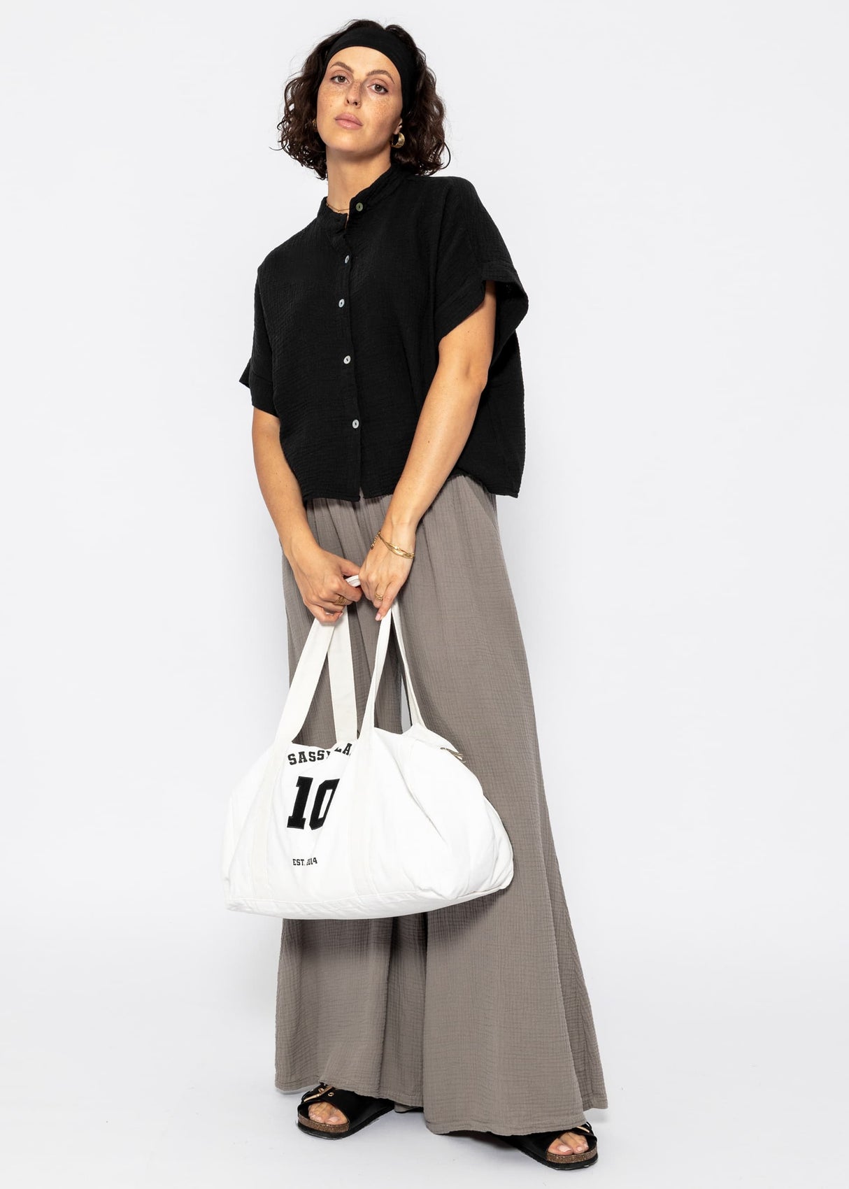 Muslin blouse with short sleeves - black