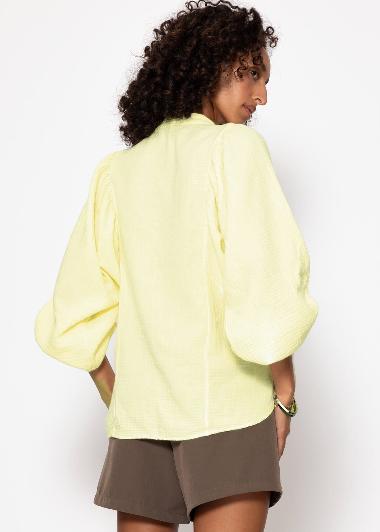 Muslin blouse with batwing sleeves - butter yellow