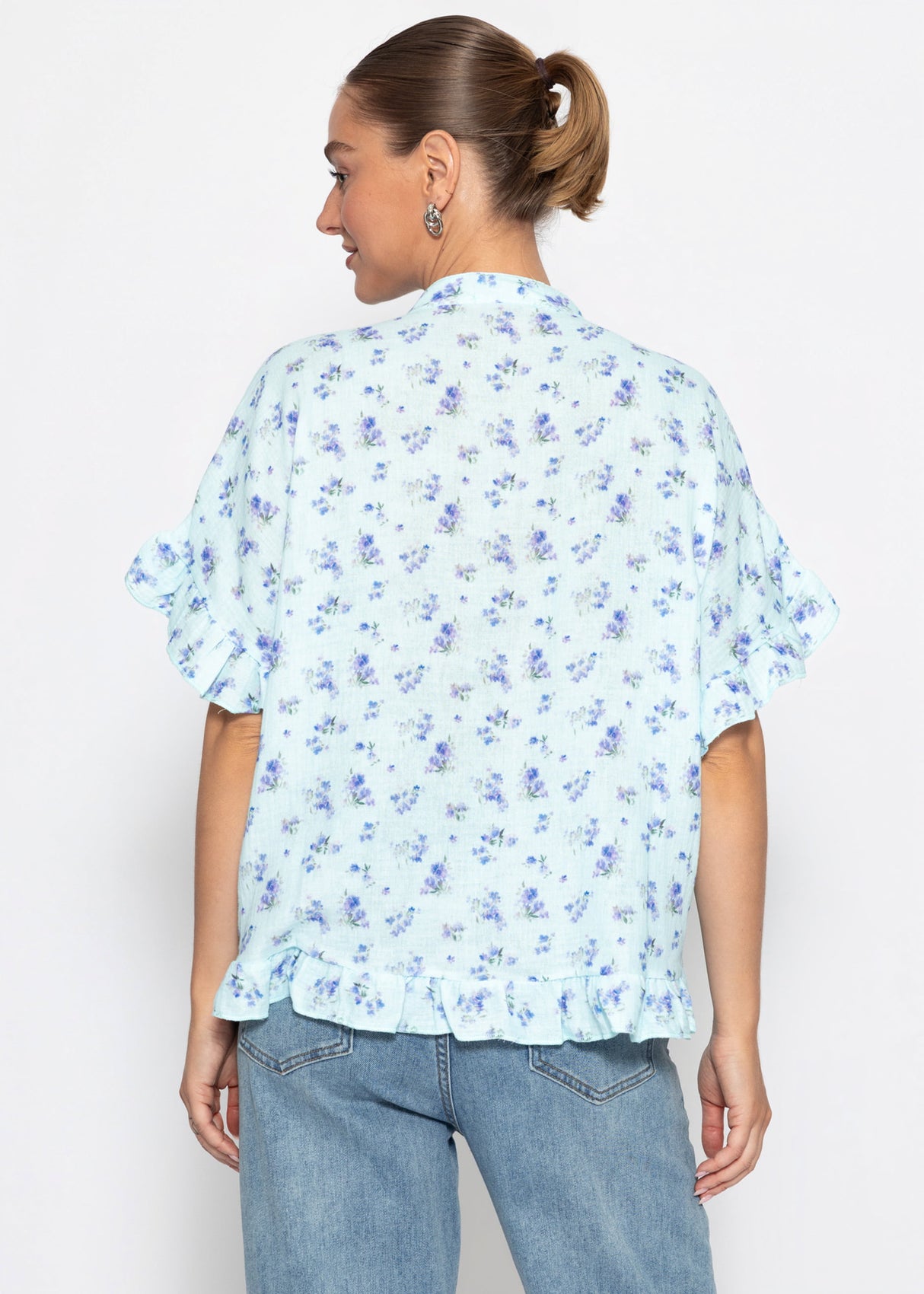 Musselin Bluse mit Rüschensaum und Blumenprint - blau