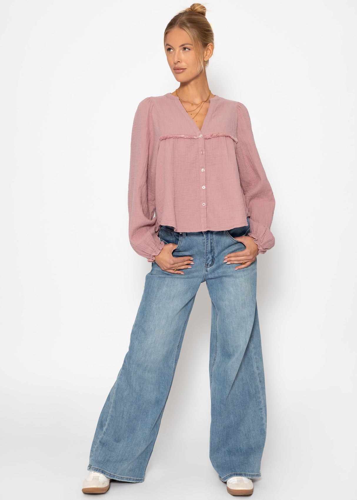 Musselin Bluse mit V-Ausschnitt und Fransen - altrosa