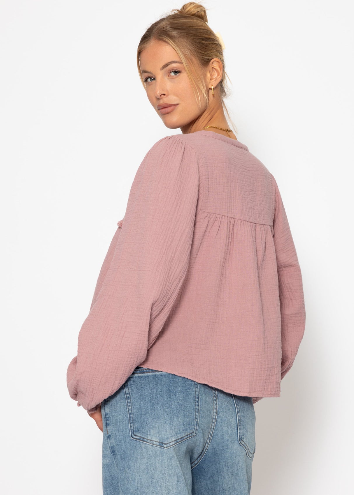 Musselin Bluse mit V-Ausschnitt und Fransen - altrosa