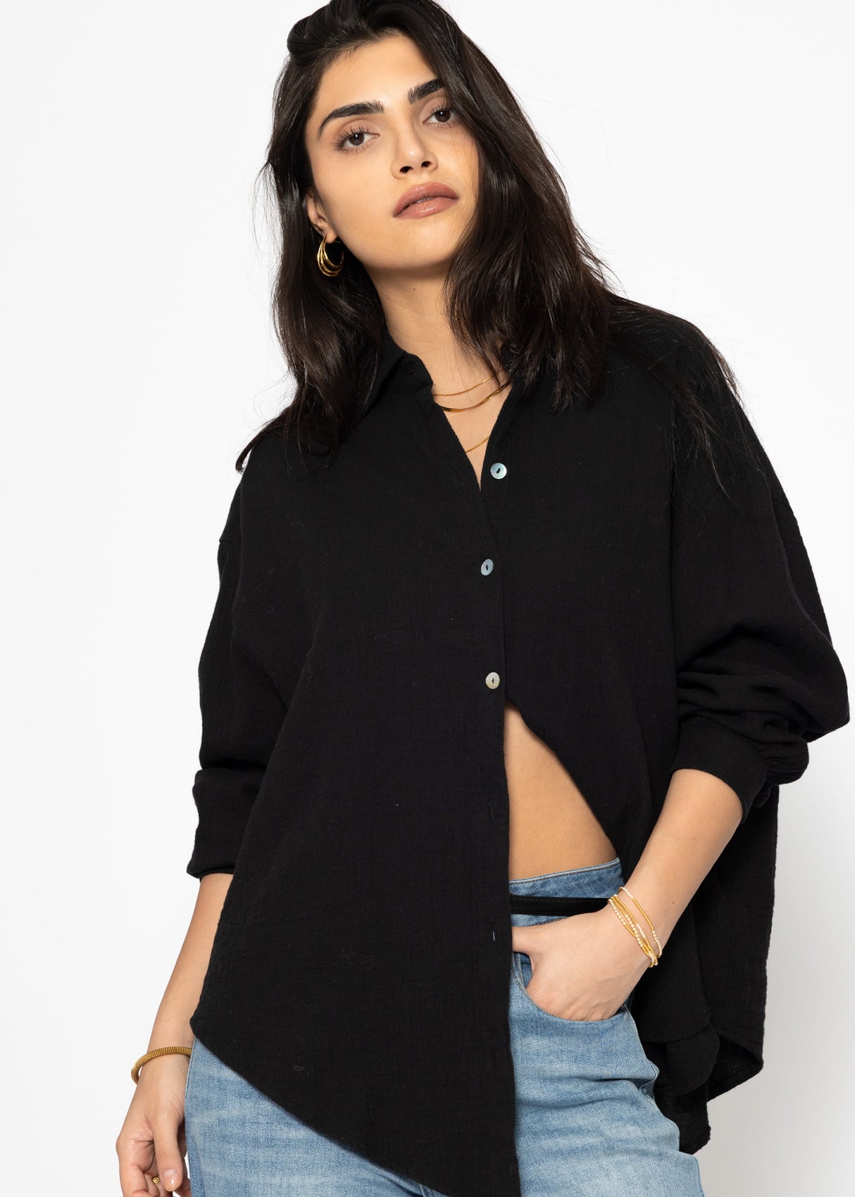 Musselin Bluse oversize, kurz, schwarz