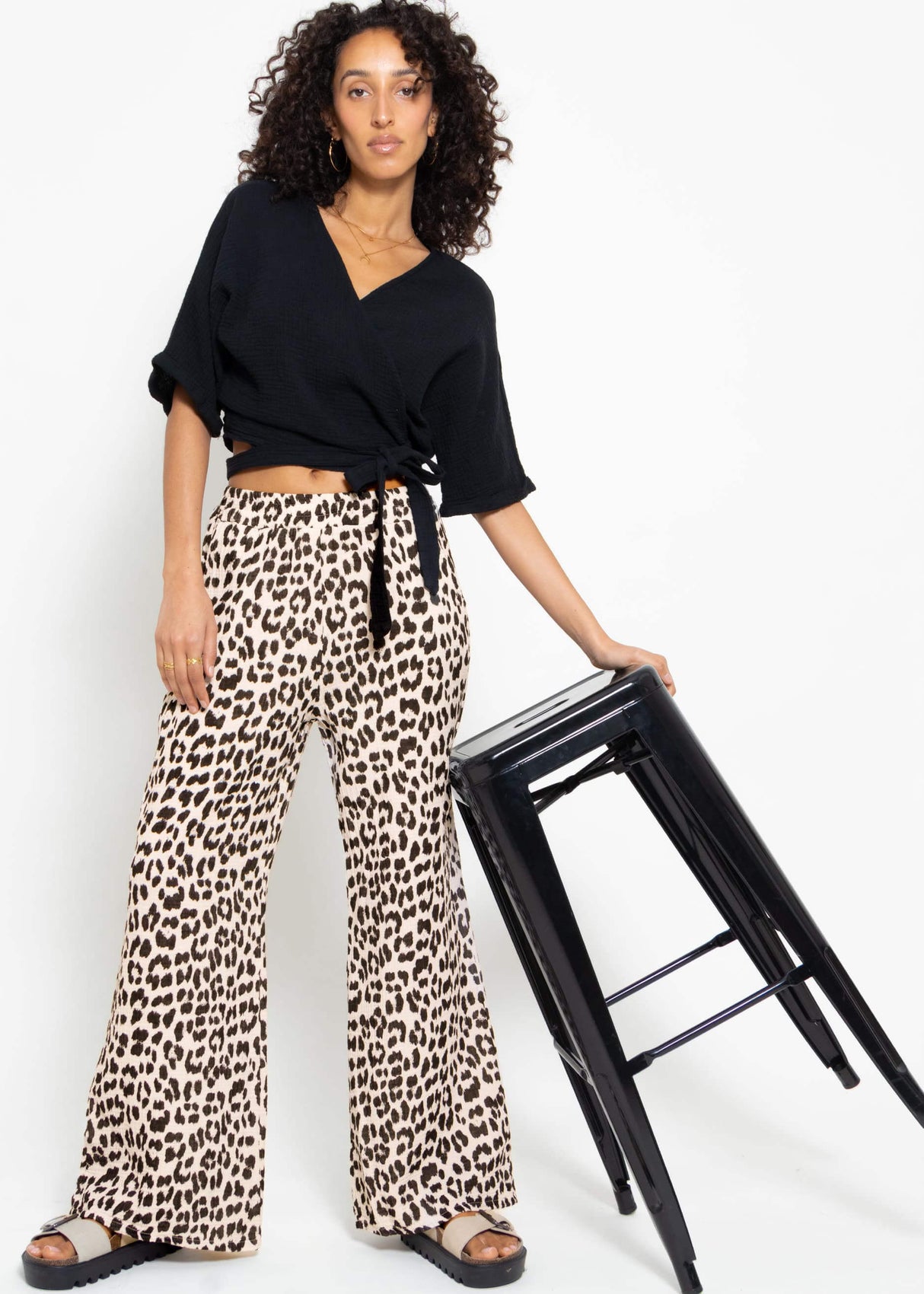 Wide-leg muslin pants in leopard print - light beige