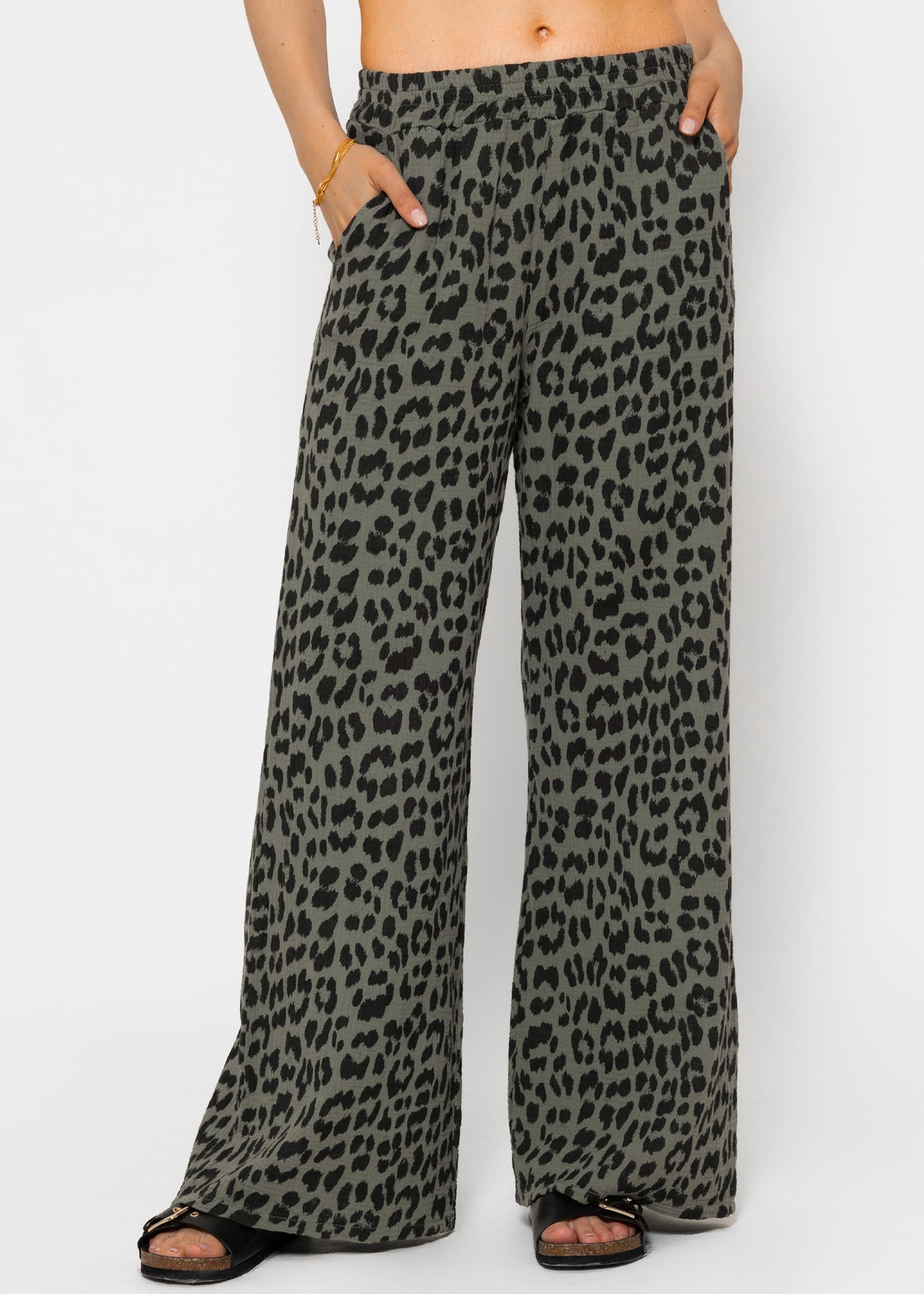 Wide-leg muslin pants in leopard print - khaki