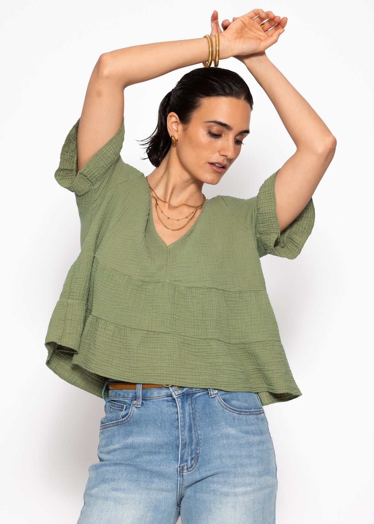 Musselin Shirt mit Volants und tiefem V-Ausschnitt - khaki