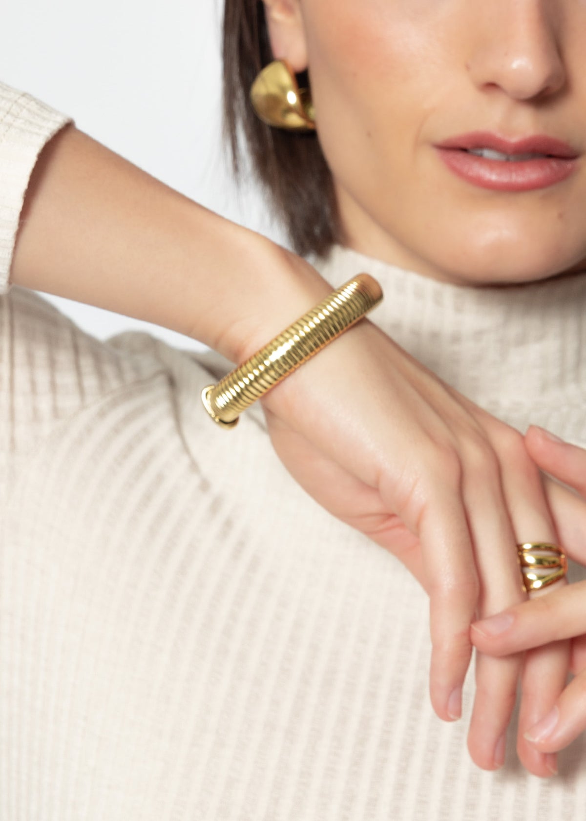 Open bangle - gold