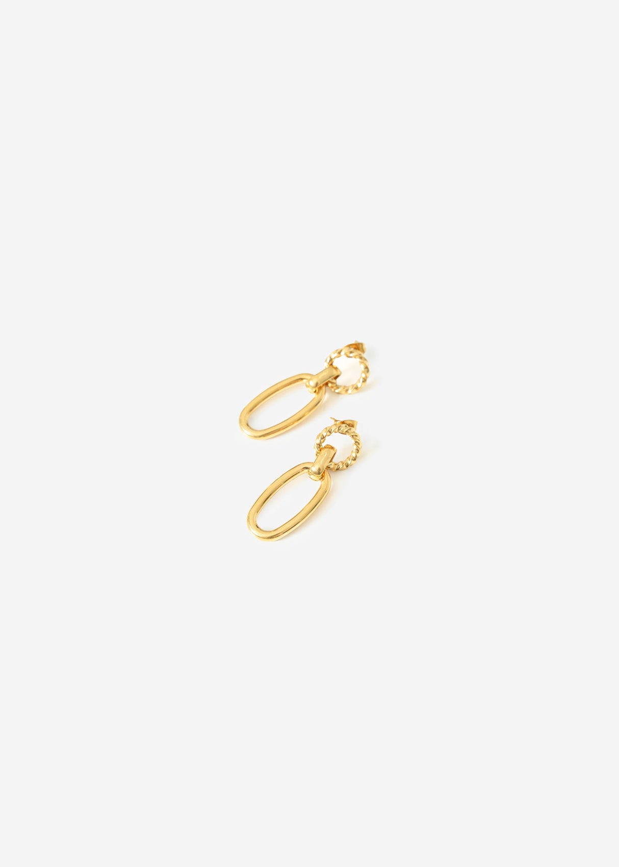 Ear connector with a hanging oval - gold