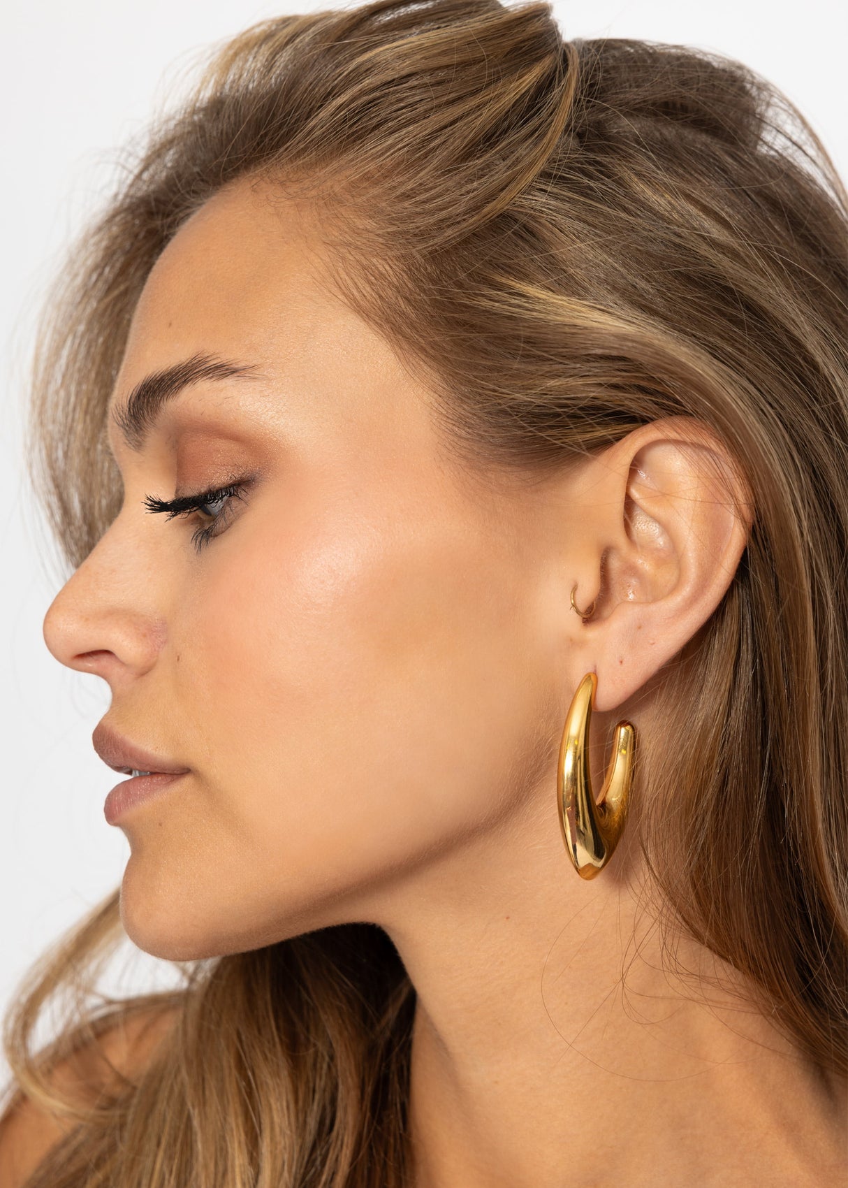 Oval earrings - gold