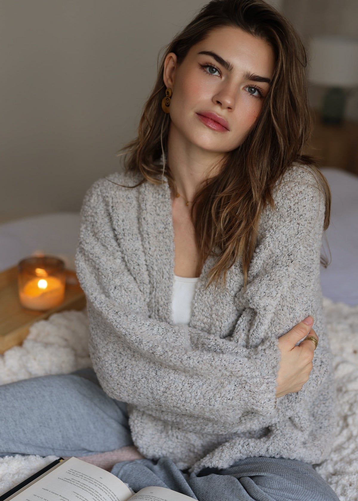 Oversize Cardigan aus Bouclé - greige