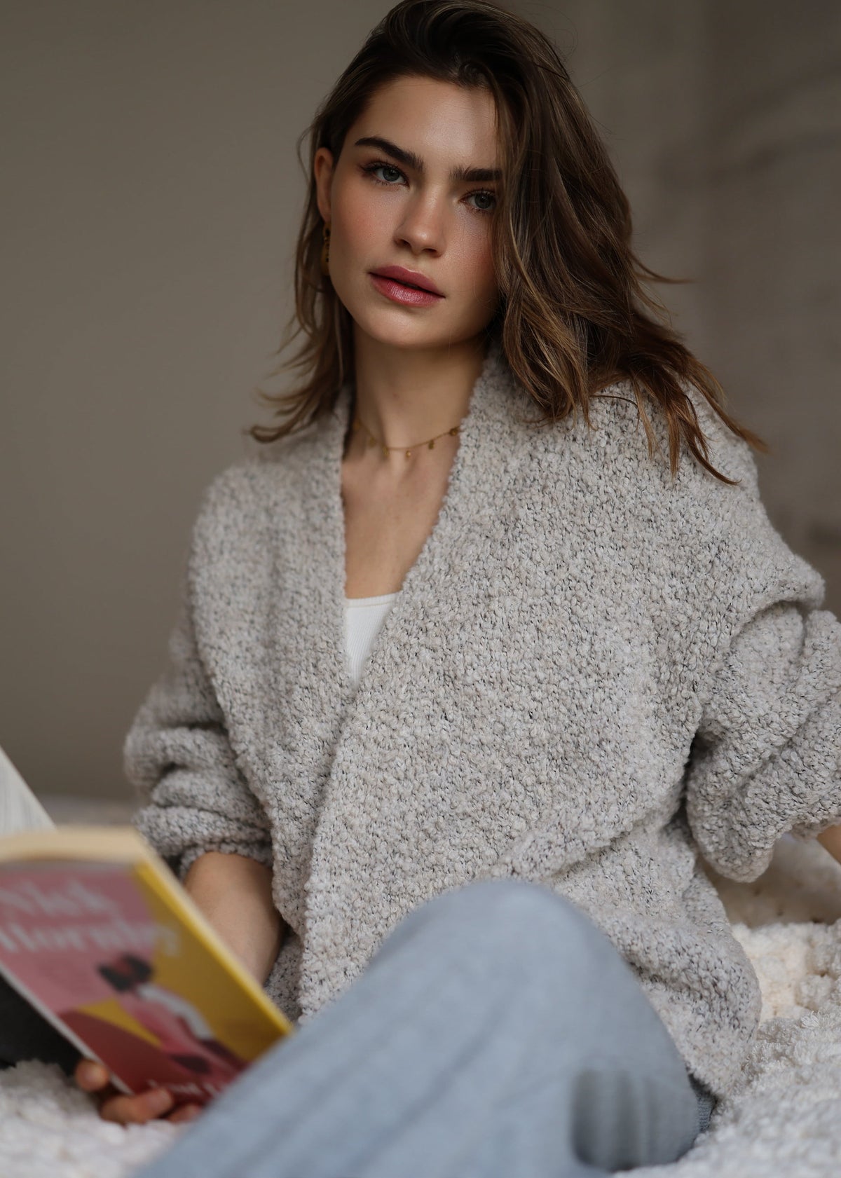 Oversize Cardigan aus Bouclé - greige
