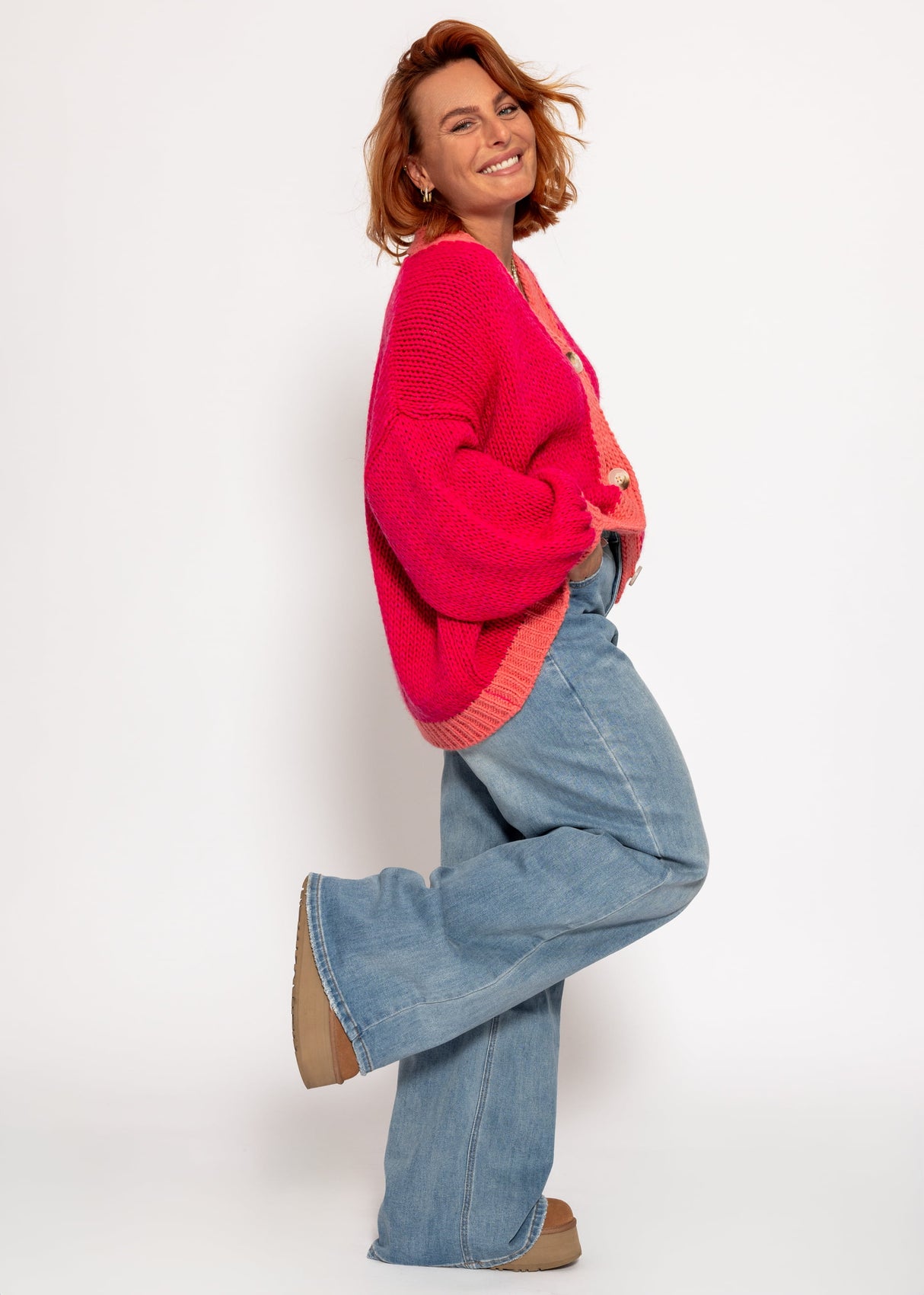 Oversize cardigan with contrast details - pink