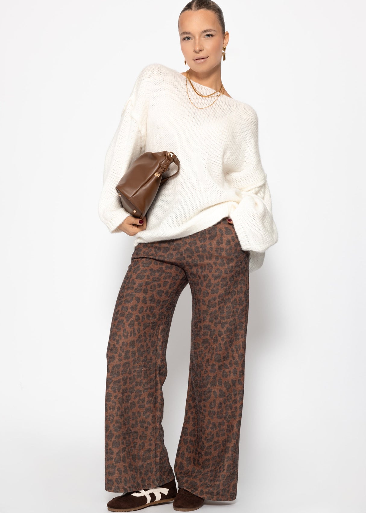 Oversize-Pullover mit Rundhalsausschnitt - weiß