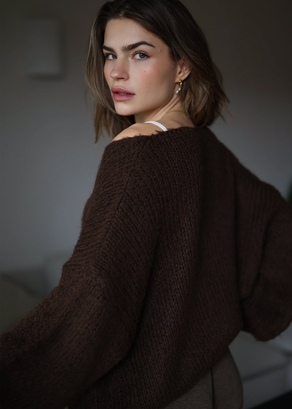 Oversize Pullover mit V-Ausschnitt - braun