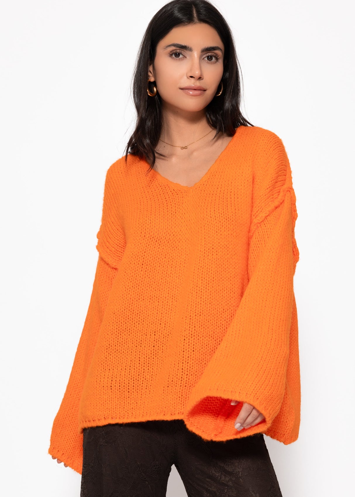 Oversize Pullover mit V-Neck und weiten Ärmeln - orange