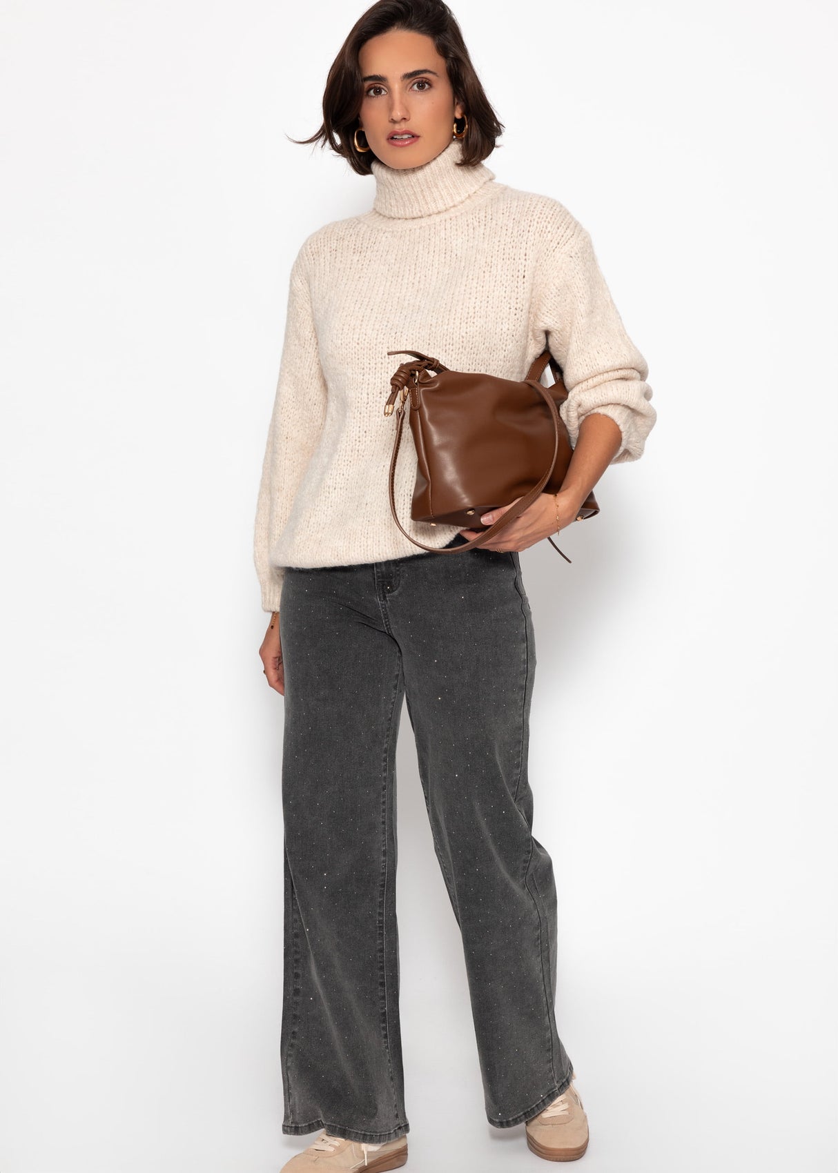 Oversized turtleneck sweater - light beige