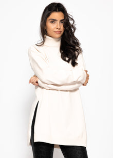 Oversize Rollkragenpullover mit langen Seitenschlitzen - offwhite