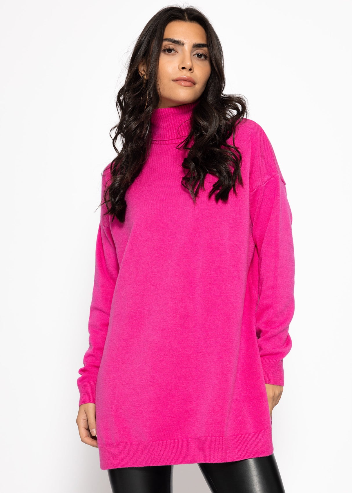 Oversize Rollkragenpullover mit langen Seitenschlitzen - pink