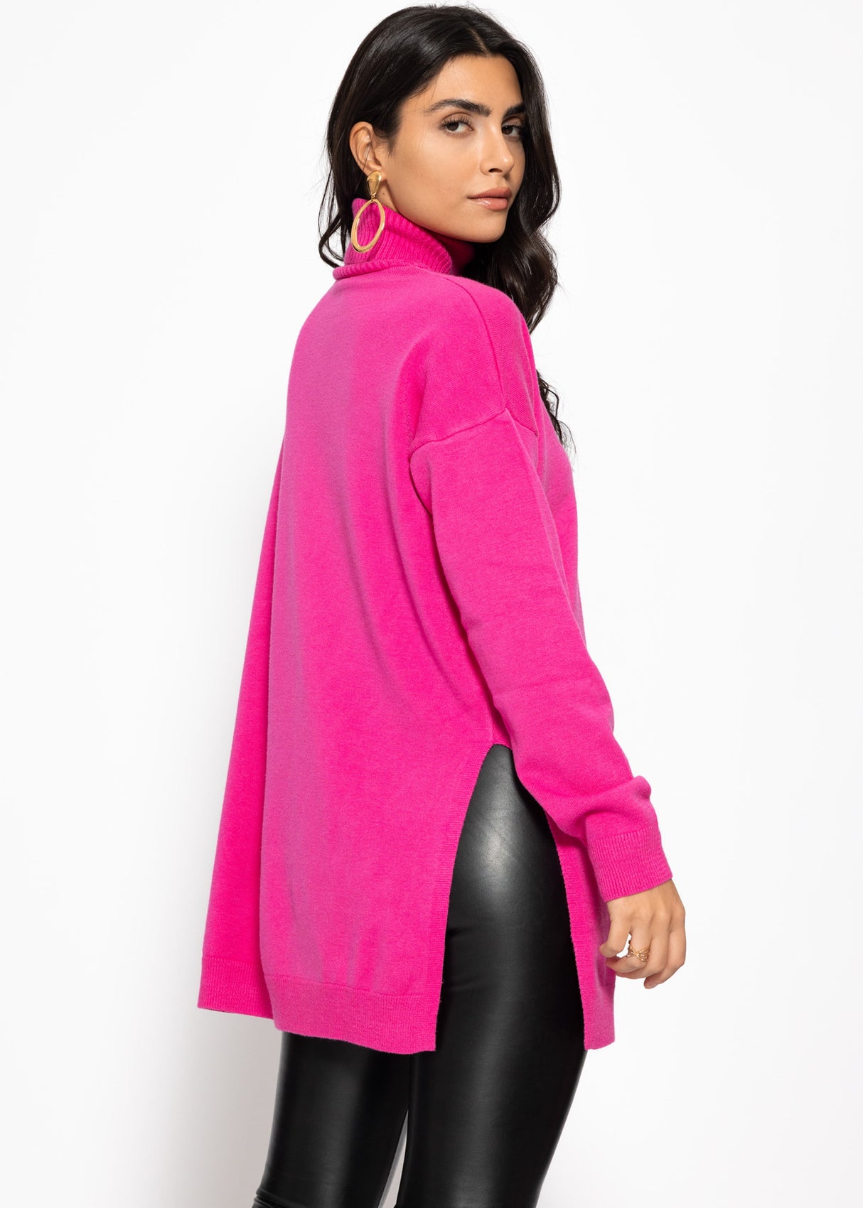 Oversize Rollkragenpullover mit langen Seitenschlitzen - pink