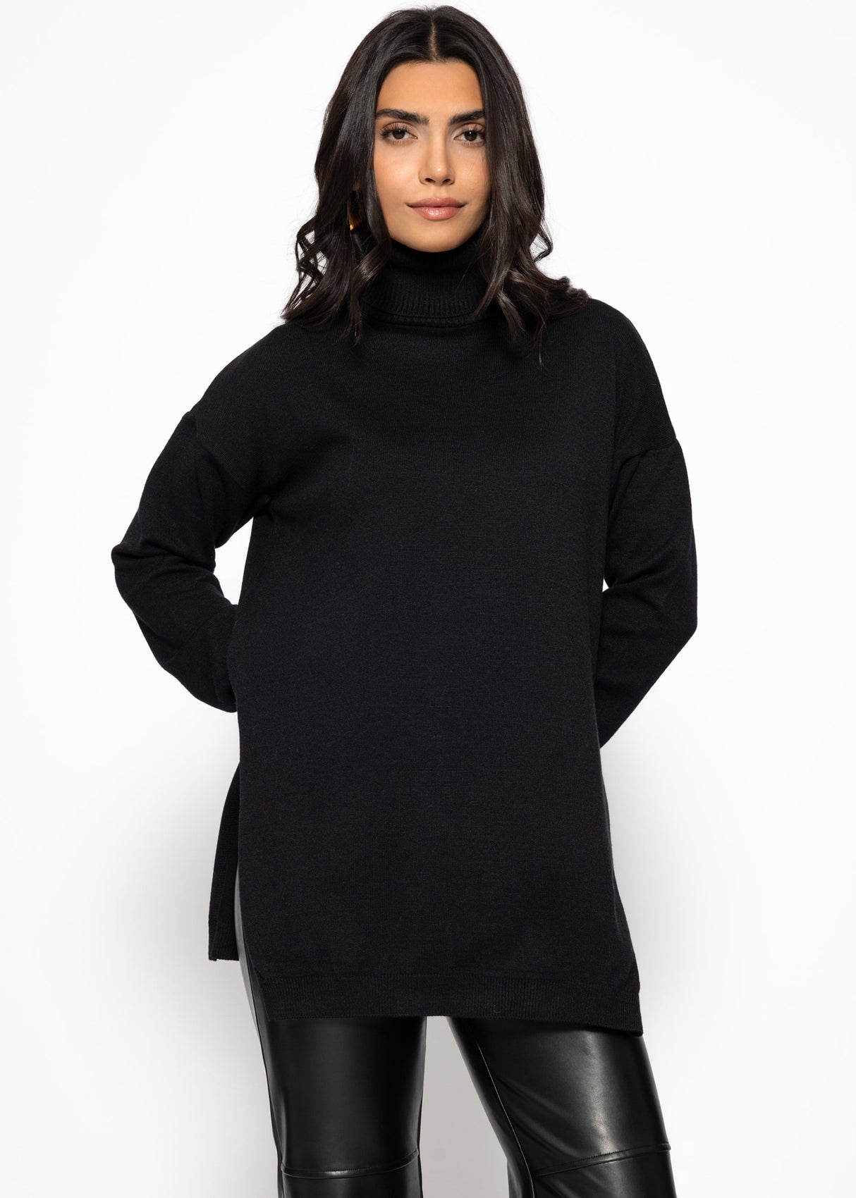 Oversized turtleneck sweater with long side slits - black