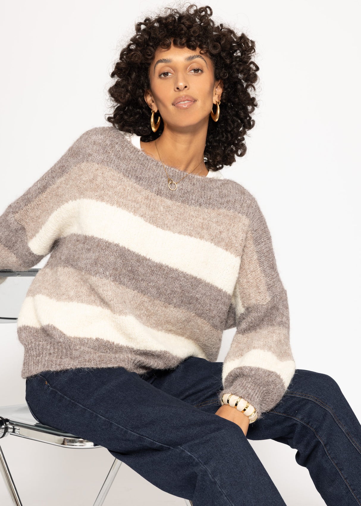 Oversize Rundhalspullover mit Streifen - beige