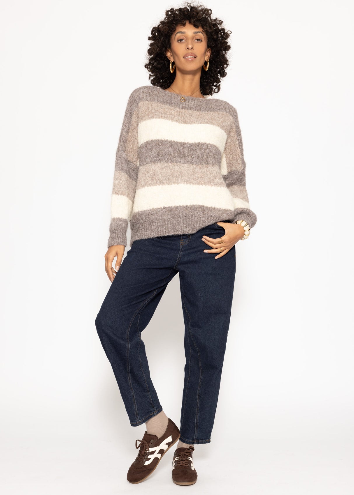 Oversize Rundhalspullover mit Streifen - beige