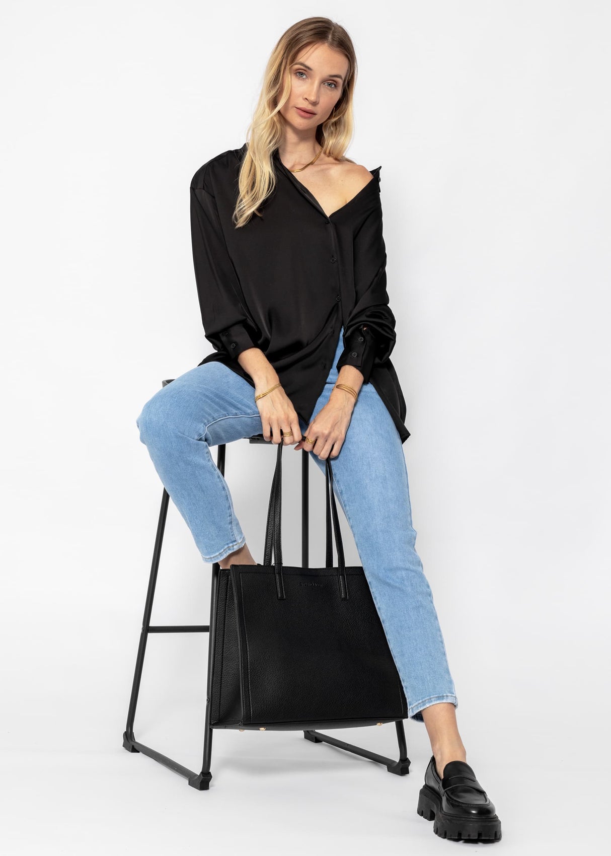 Casual, flowing satin blouse - black