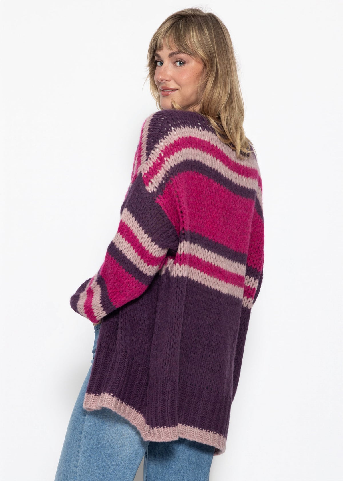 Oversize Strickjacke mit Streifen - pflaume