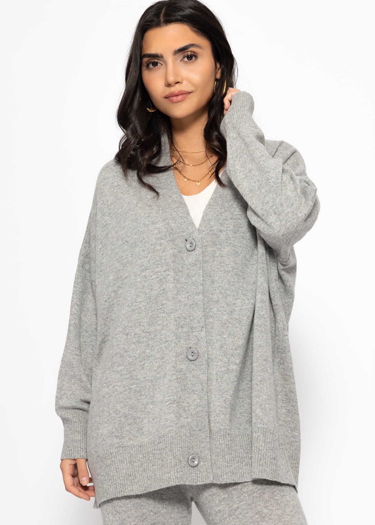 Oversized cardigan with V-neck and cashmere content - gray