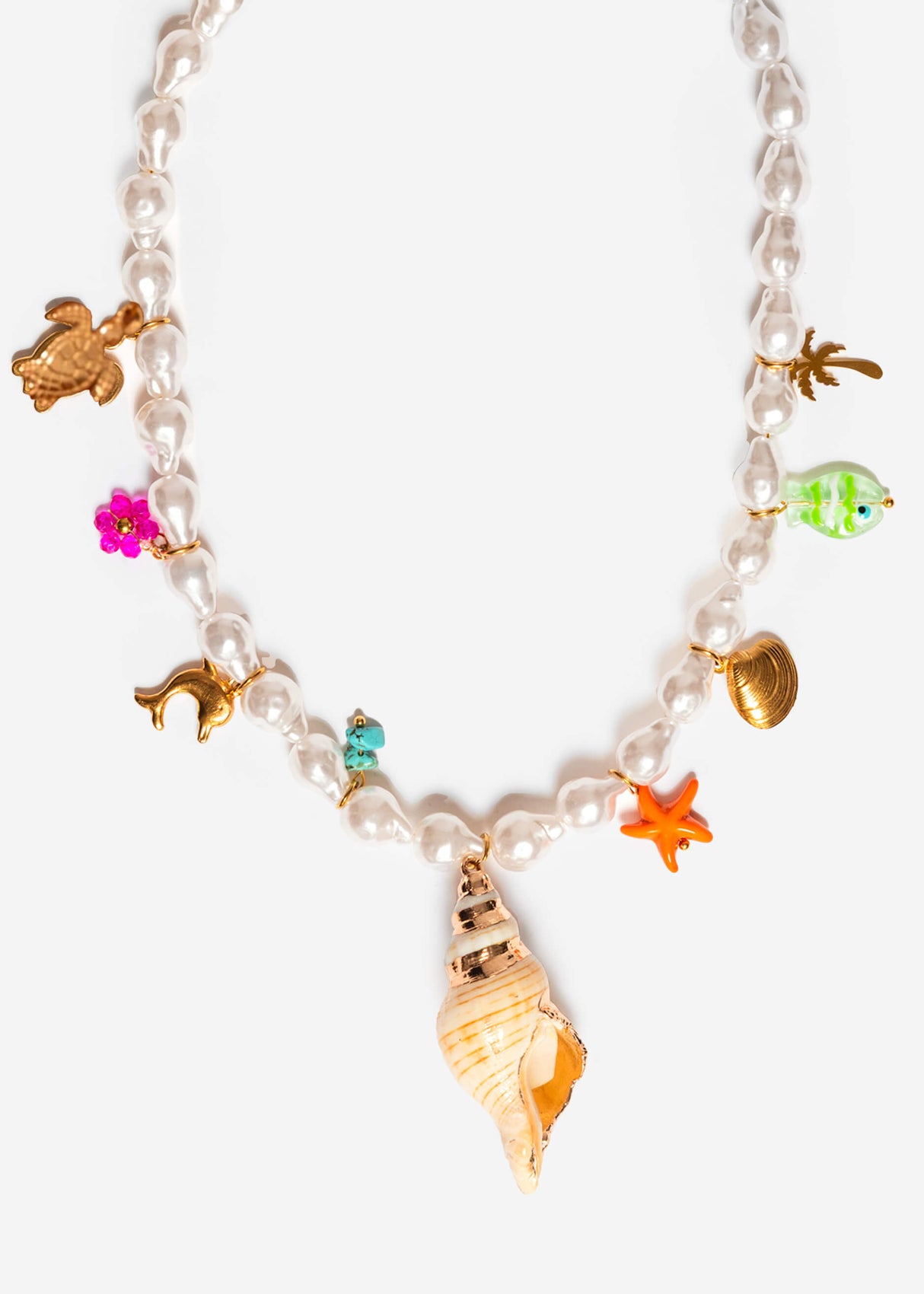 Pearl necklace with maritime charms - white